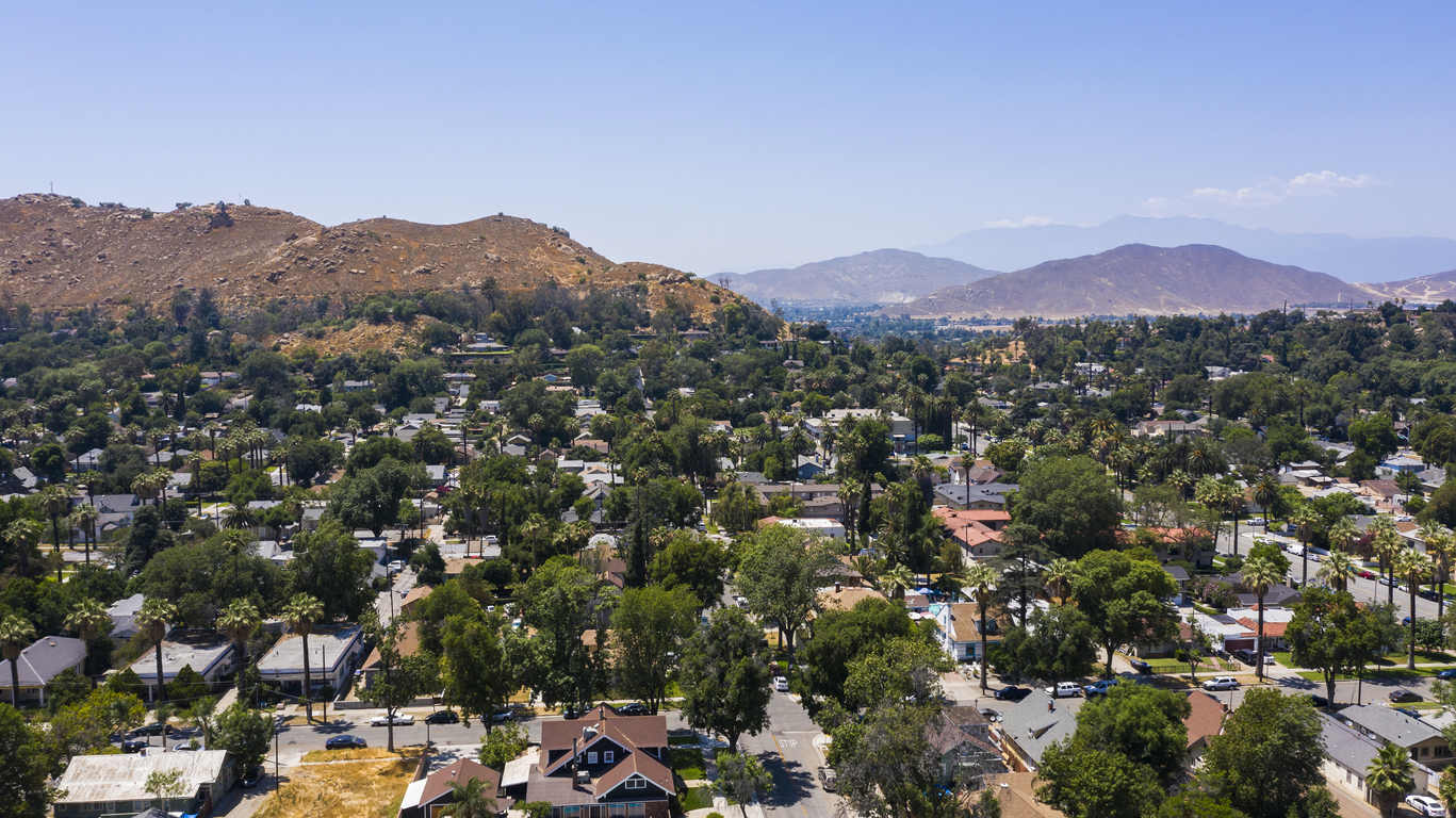 Mira Loma - Riverside Dental Clinic Example